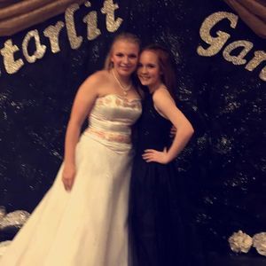 Meet your Posher, Danielle